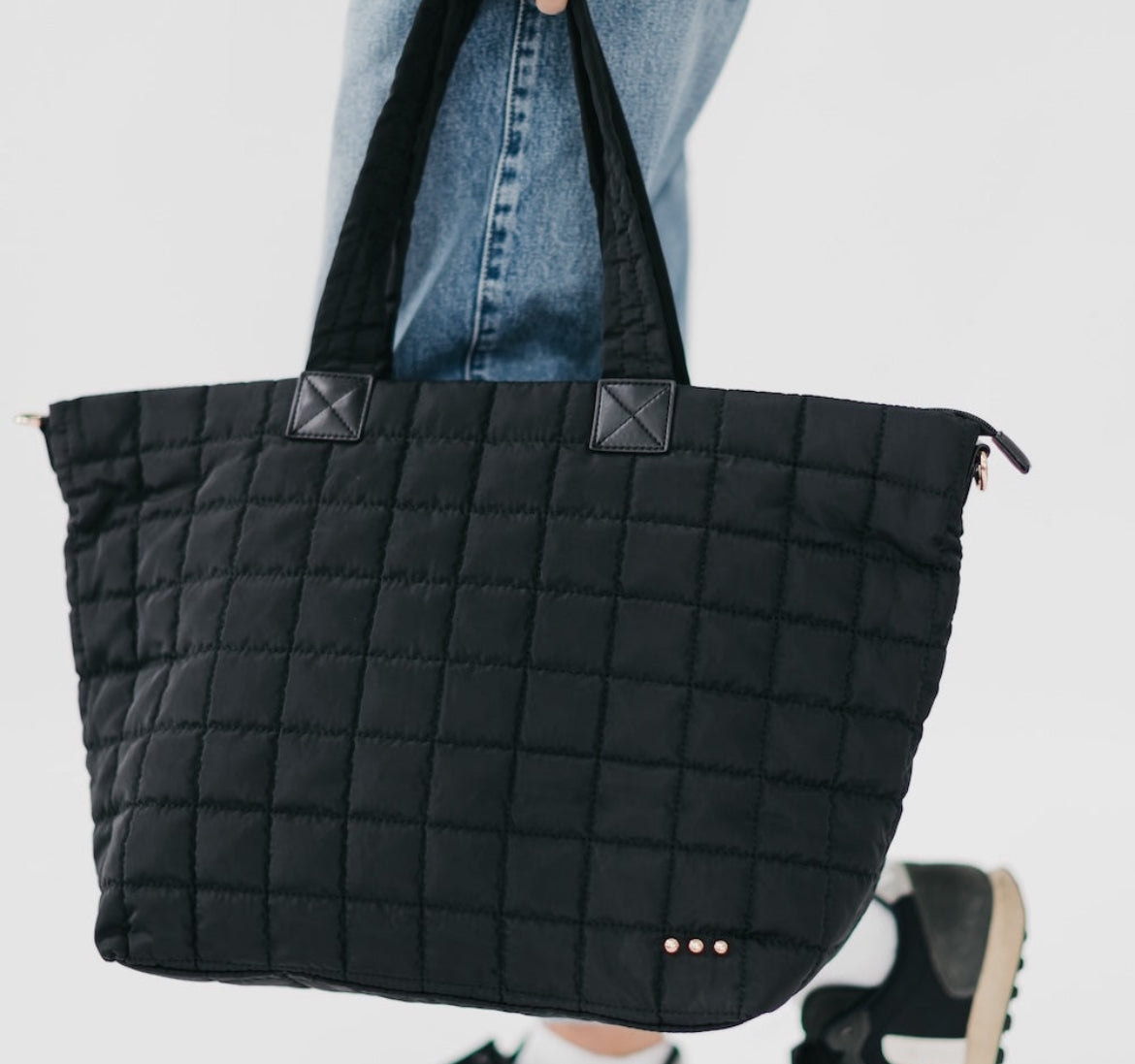 Day Dreamer Quilted Tote